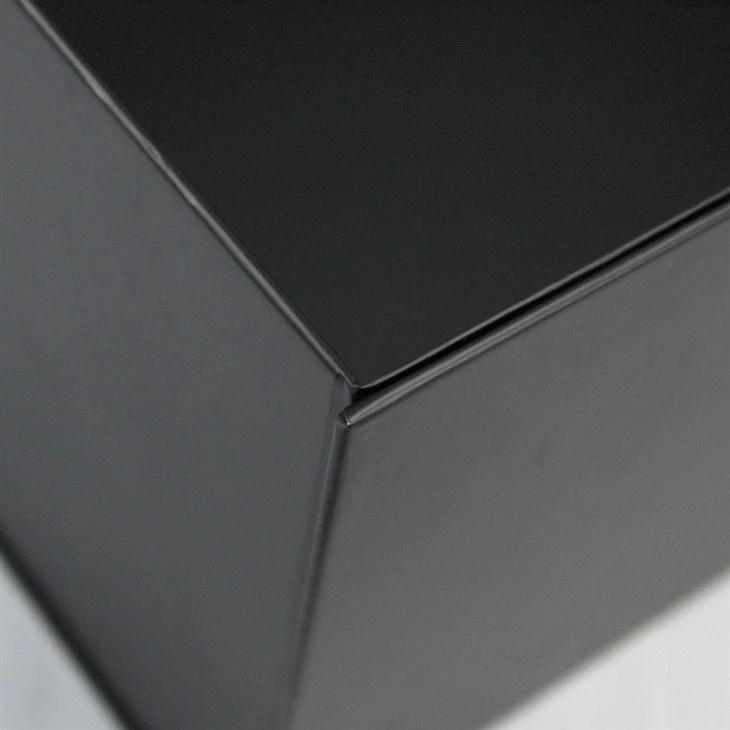 Black Box Magnet