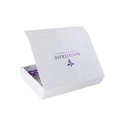 Kotak Penutupan Magnetik Putih